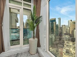 Centric Flat with Marina View