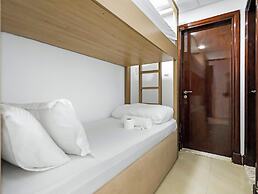 Centric Flat with Marina View