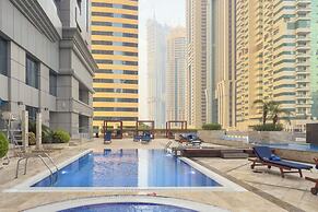 Large Flat with High Floor in Marina