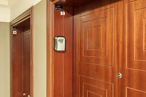 Large Flat with High Floor in Marina