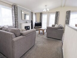 Lily's Lodge