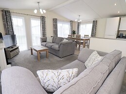 Lily's Lodge