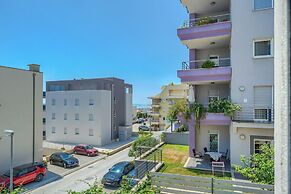 Comfortable apartments Obad, 4 min walk to Znjan beach