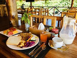 Uhuru Hotel & Restaurant