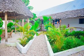 Uhuru Hotel & Restaurant