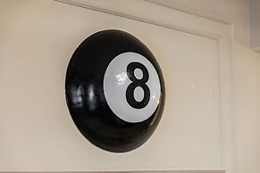 Miracle No 8 Central Modern Duplex