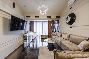 Miracle No 8 Central Modern Duplex