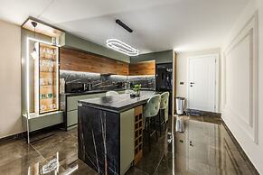 Miracle No 8 Central Modern Duplex