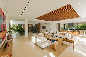 Lagos 28 - Modern Villa With Amazing Lake Views