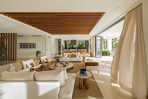 Lagos 28 - Modern Villa With Amazing Lake Views