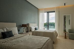 Lagos 28 - Modern Villa With Amazing Lake Views
