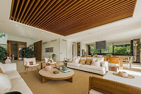 Lagos 28 - Modern Villa With Amazing Lake Views