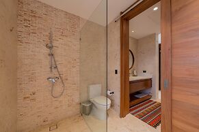 Lagos 28 - Modern Villa With Amazing Lake Views