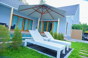 Samui Tropical Pool Villas