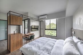 H suite inn