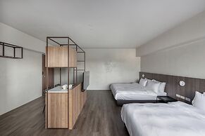 H suite inn