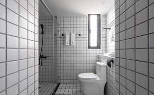 H suite inn