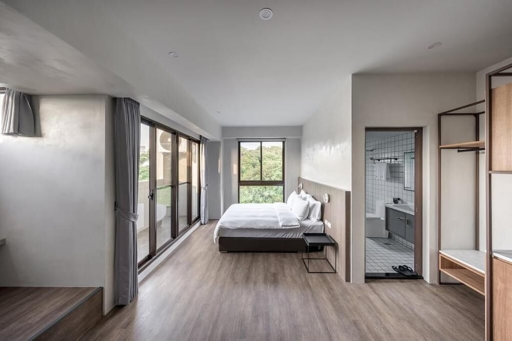 H suite inn