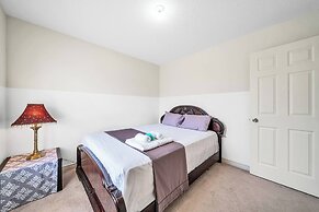 King Bed Comfort On Main Floor