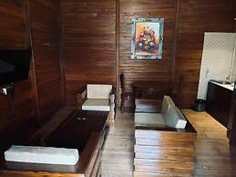 Uli Wood Villa Jimbaran