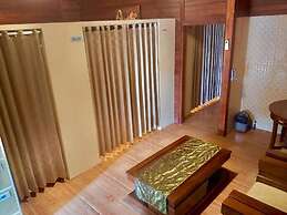 Uli Wood Villa Jimbaran
