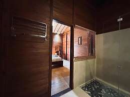 Uli Wood Villa Jimbaran