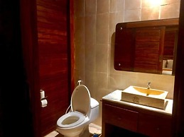 Uli Wood Villa Jimbaran