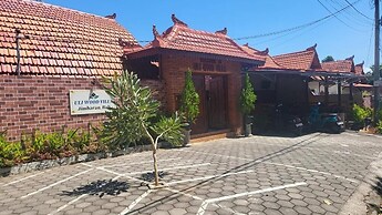 Uli Wood Villa Jimbaran