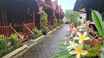 Uli Wood Villa Jimbaran