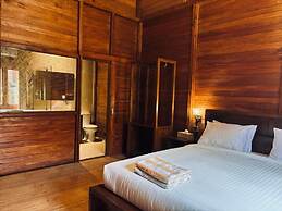 Uli Wood Villa Jimbaran