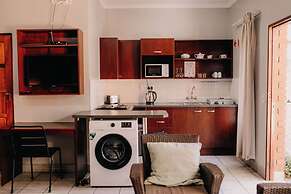 La Rona Hospitality Services