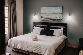 La Rona Hospitality Services