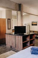 La Rona Hospitality Services