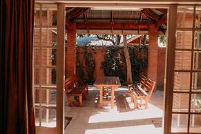 La Rona Hospitality Services