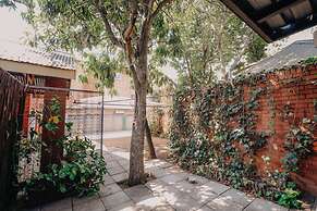 La Rona Hospitality Services