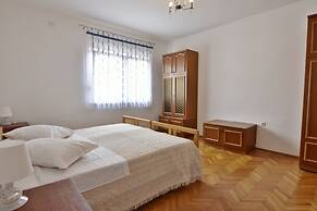 Sea View Apartment in Umag