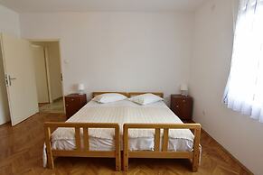 Sea View Apartment in Umag
