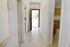 Quiet Garden Apartment in Umag