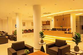 City Crown Hotel
