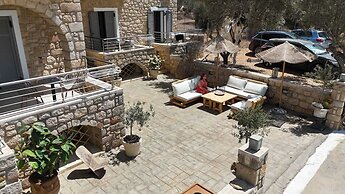 Selinopetra Rooms