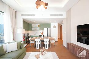 Stylish City Walk 2BR Apt Balcony Iconic Views