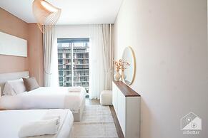 Stylish City Walk 2BR Apt Balcony Iconic Views