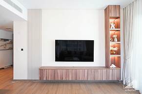 Stylish City Walk 2BR Apt Balcony Iconic Views
