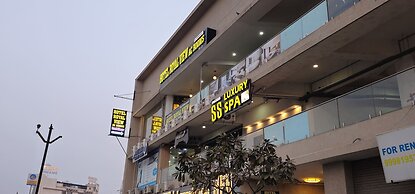 Hotel Royal View