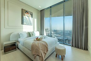 Luxury Apartment - Private Balcony Pool