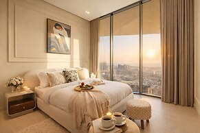 Luxury Apartment - Private Balcony Pool