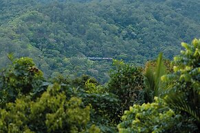 Barron Heights in Caravonica