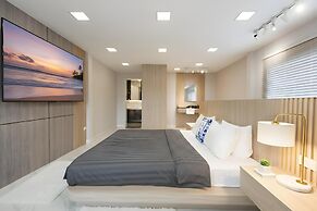Bangkok's Most Beautiful Modern  Villa