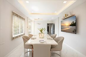 Bangkok's Most Beautiful Modern  Villa