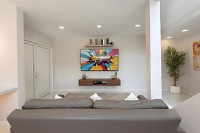 Bangkok's Most Beautiful Modern  Villa